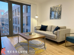 New Luxury Spacious 2 Bed w En Suite Apartment